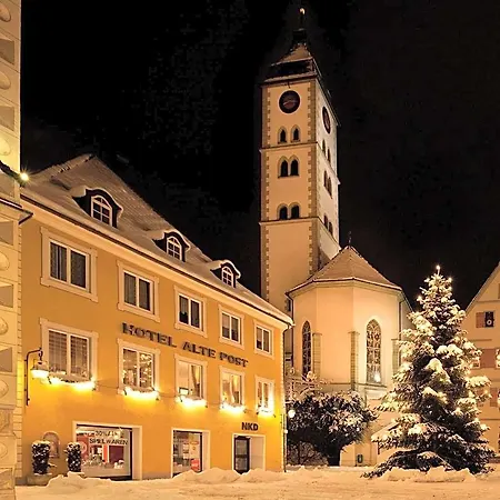 Alte Post 3*